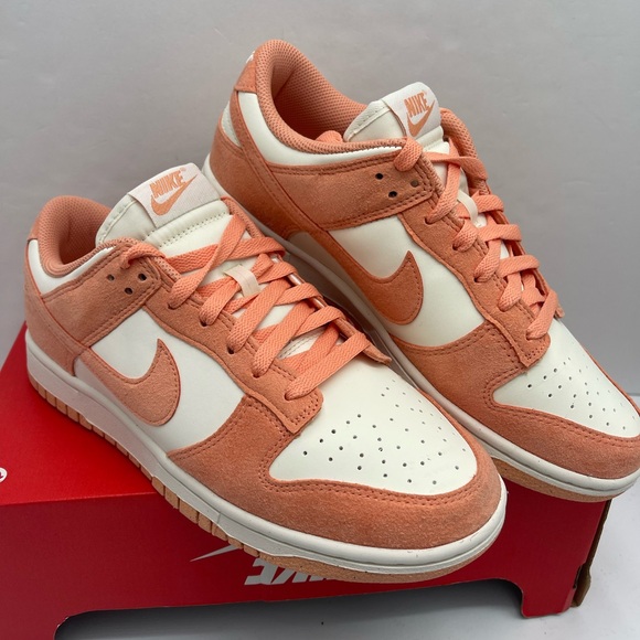 NIKE WMNS DUNK LOW SOFT PEARL/APRICOT AGATE-WHITE
 Athletic Sneakers - Picture 7 of 16